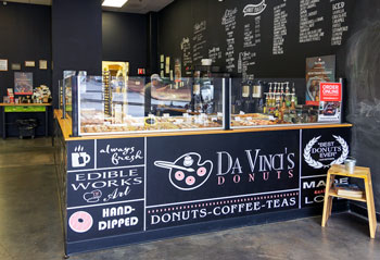 Da Vinci's Donuts Interior