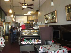 Le French Quarter Cafe