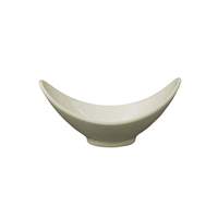 International Tableware, Inc Bright White 20oz Porcelain Boat Shaped Bowl - FAW-102 