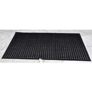 Used Cactus Mat Black Rubber Anti-Fatigue Kitchen/Industrial Mat 3X5 - 2530-C5