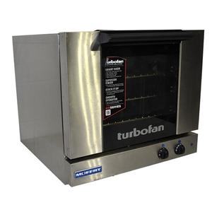 Used Moffat E23M3 Half Size Countertop Convection Oven - 208-240V 