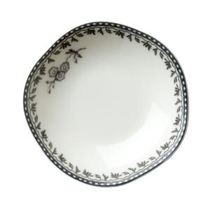 Oneida Lancaster Warm White 1 oz Porcelain Sauce Dish - 6 Doz - L6703068942
