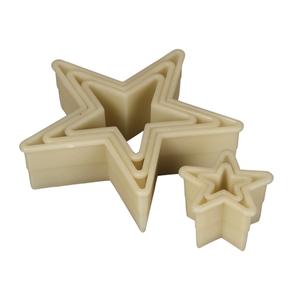 Mercer Culinary Reinforced 5 Piece Star Shape Dough Cutter Set w/Storage Box - M35505