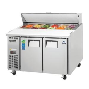 Everest Refrigeration EPR2 47.5" Wide 12 Pan Two Section Sandwich Prep Table