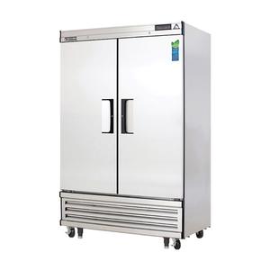 Everest Refrigeration EBSF2 50in Wide 48cuft Two Door Reach-In Freezer 