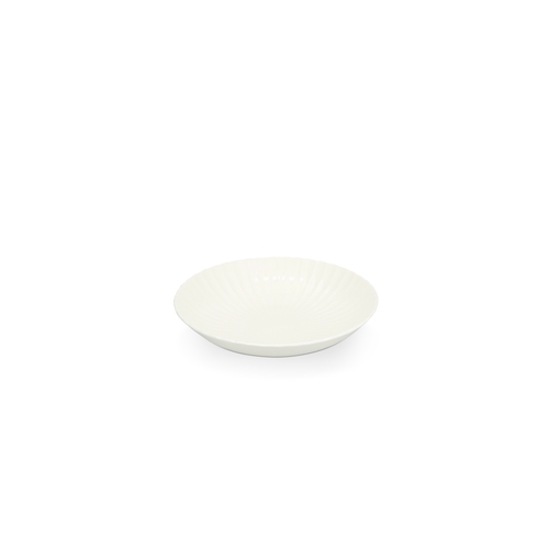 Mikasa Hospitality 5350079 White Bloom Bone China 49 oz. Deep Plate - 16 Each