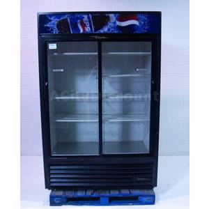 Used True GDM-45 2 Glass Door Retail Bev. Drink Merchandising Cooler