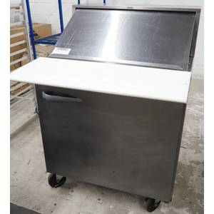 Used Traulsen UPT3212-R 32" Refrigerated 1 Door Sandwich Prep Table (12) Pans Right