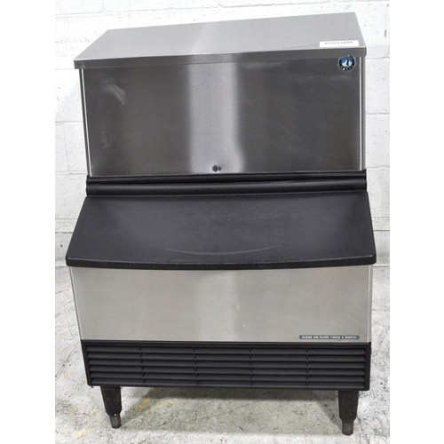 Used Hoshizaki KM-260BAJ Commercial Undercounter Air Cooled 260lb Ice Machine w/Bin