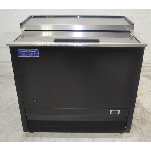 Used Arctic Air AGF36 36-Inch 4-Shelf Glass Froster with Sliding Lid
