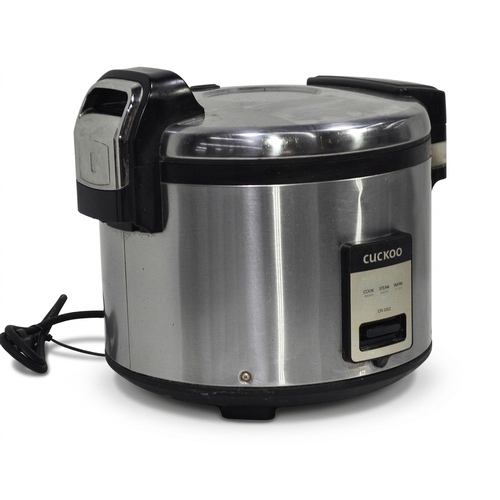 Used CR 3032 Cuckoo 30 Cup Rice Cooker and Warmer