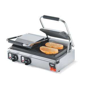 Vollrath 40795 Cayenne 22.5" x 9.5" Double Panini Grill Cast Iron Ribbed