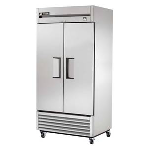 True TS-35-HC 35 Cu.Ft Reach-in Refrigerator Two Section Stainless