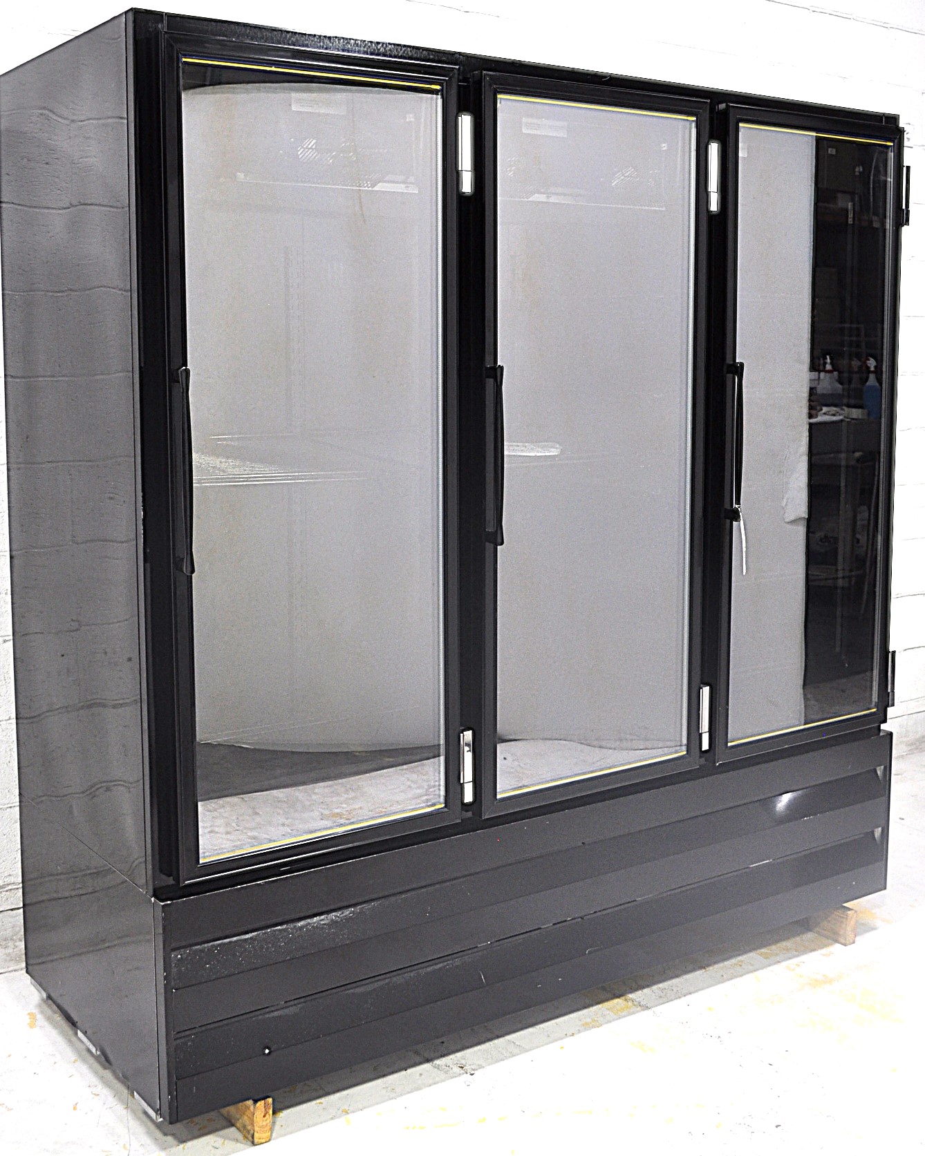 Howard McCray GF65BM-B-LED - Item 248763