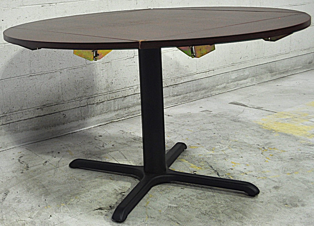 Oak Street Manufacturing MB3636FLIP51MH - Item 253861