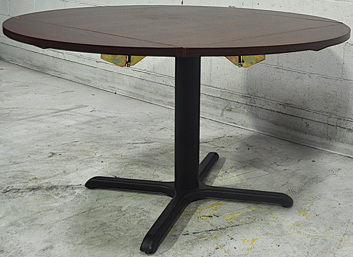 Oak Street Manufacturing MB3636FLIP51MH - Item 253861