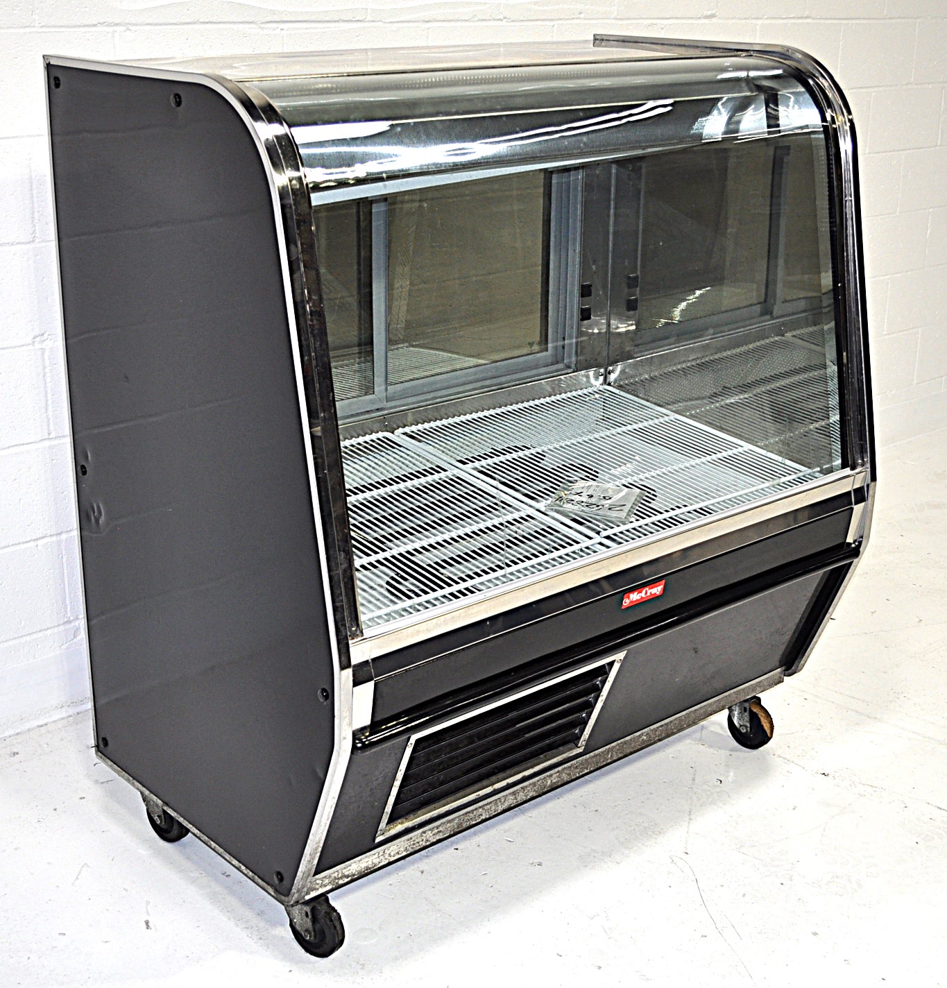 Howard McCray SC-CMS32E-4C-BE-LED - Item 262824