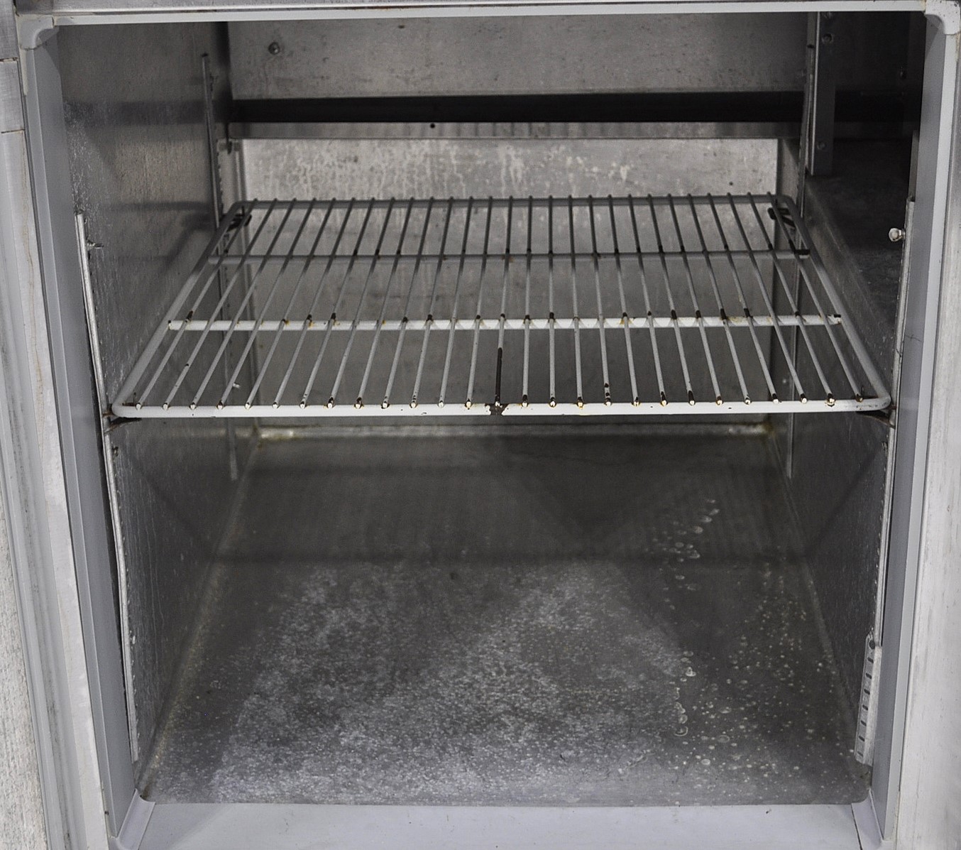 Continental Refrigerator CRA43 - Item 267513