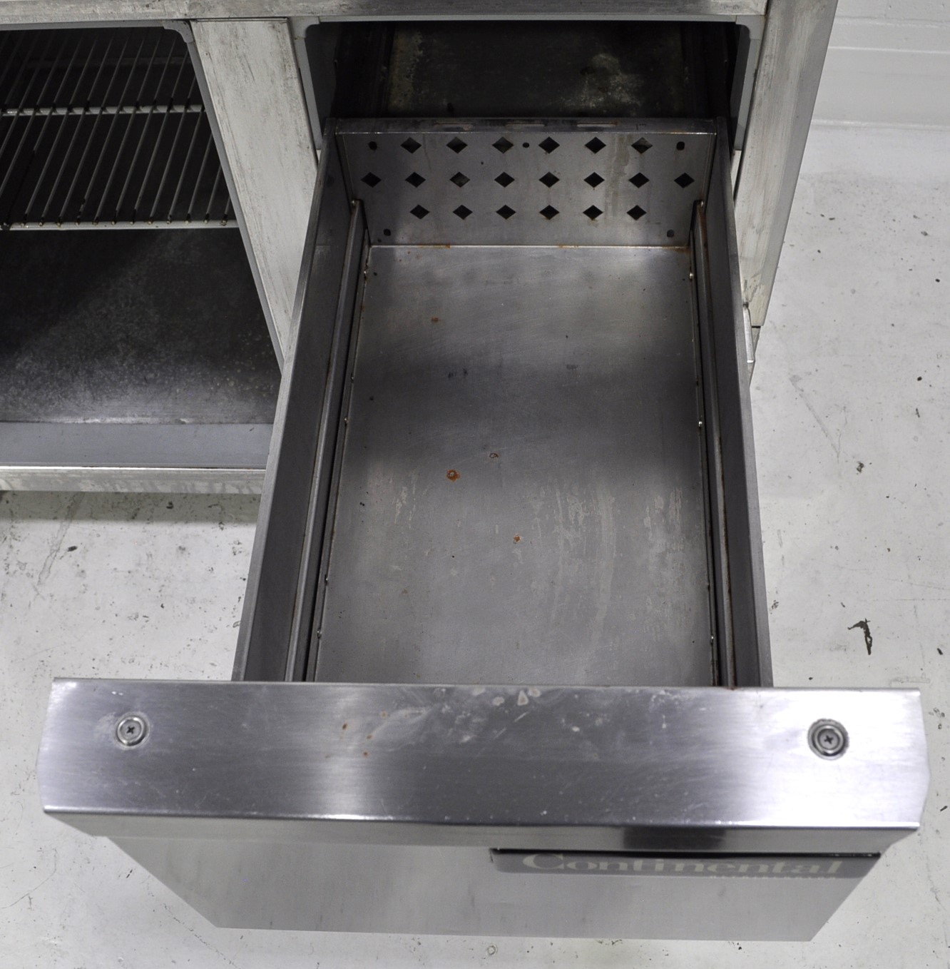 Continental Refrigerator CRA43 - Item 267513