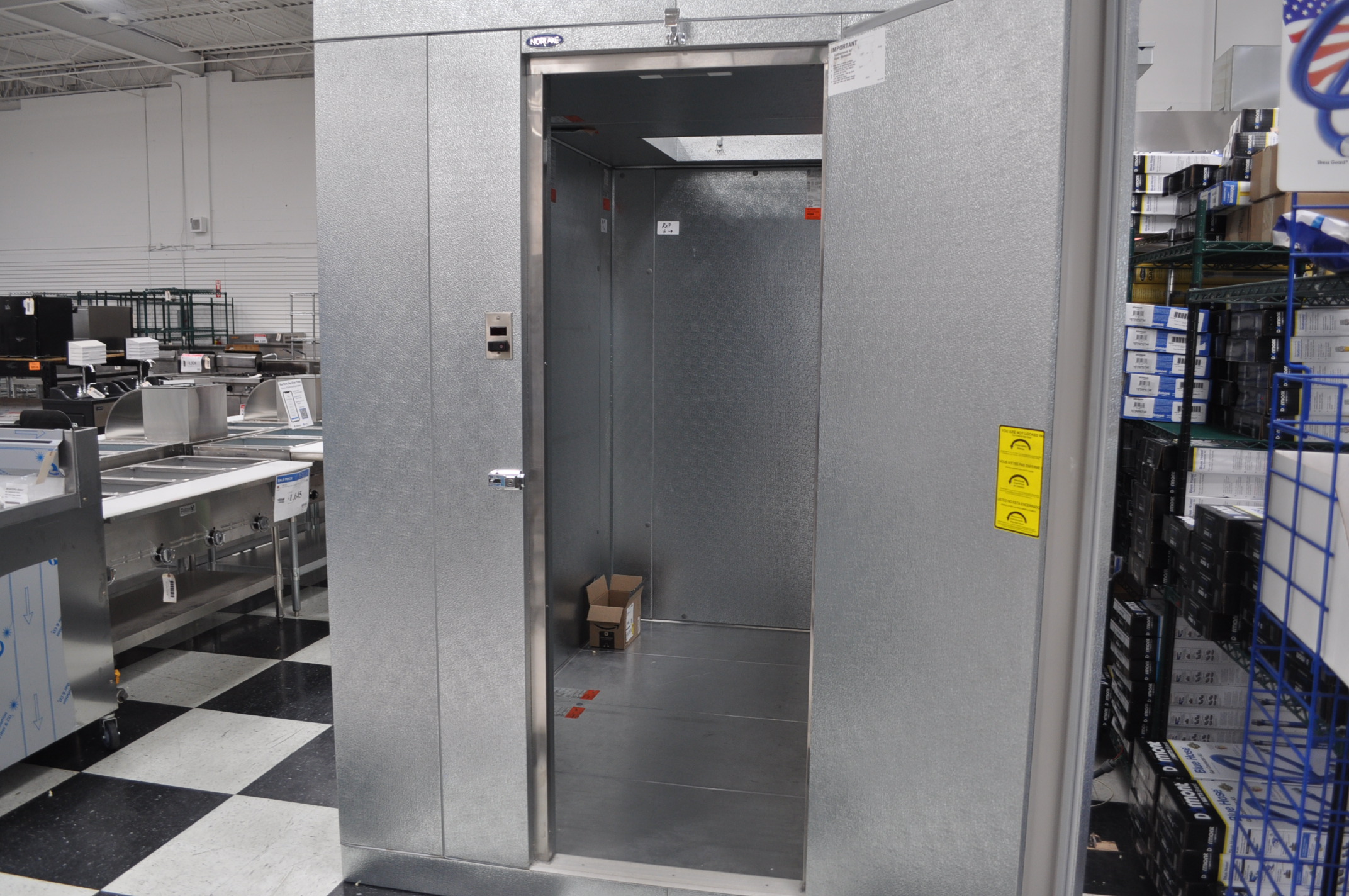 Nor-Lake KLB7768-C - Item 267710