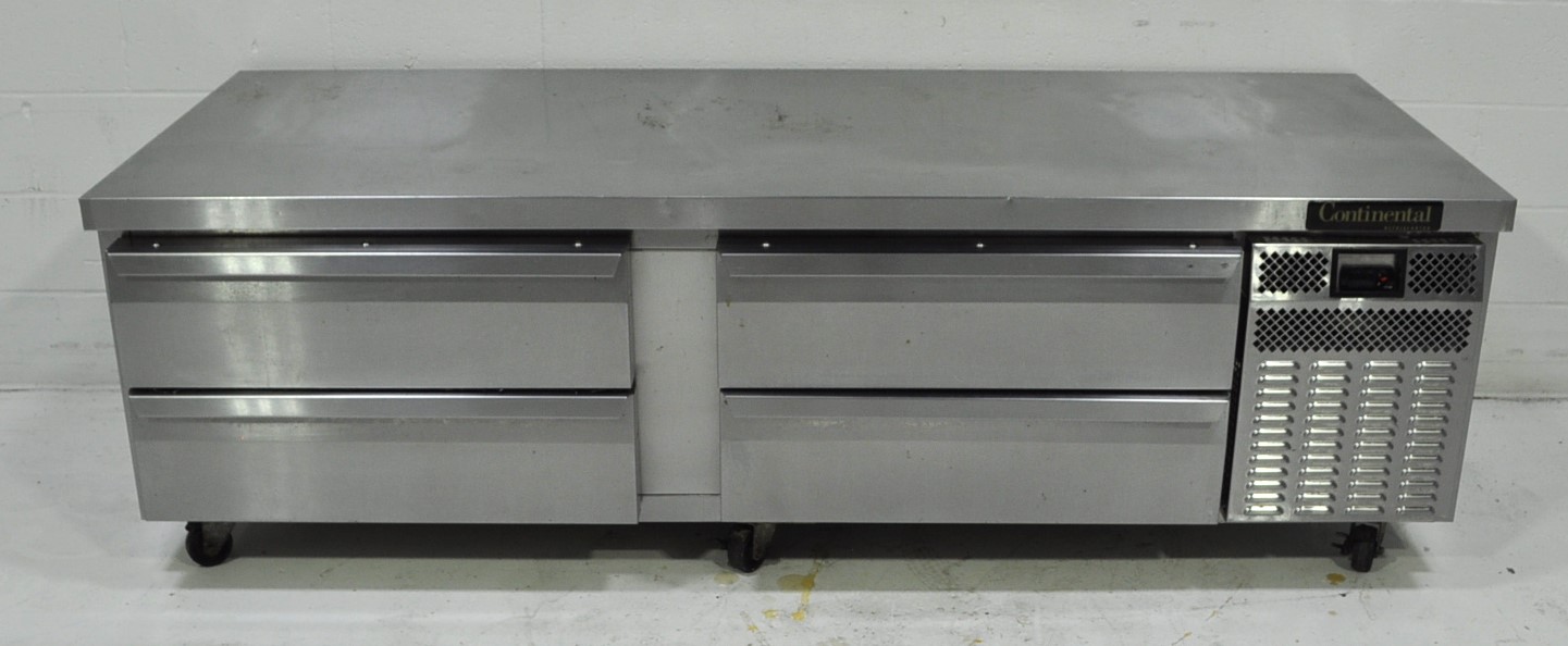 Continental Refrigerator D84GN - Item 275480