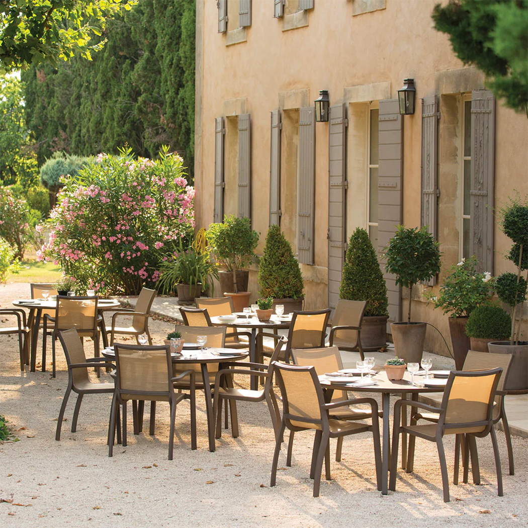 Grosfillex UT664599 - Item 236424