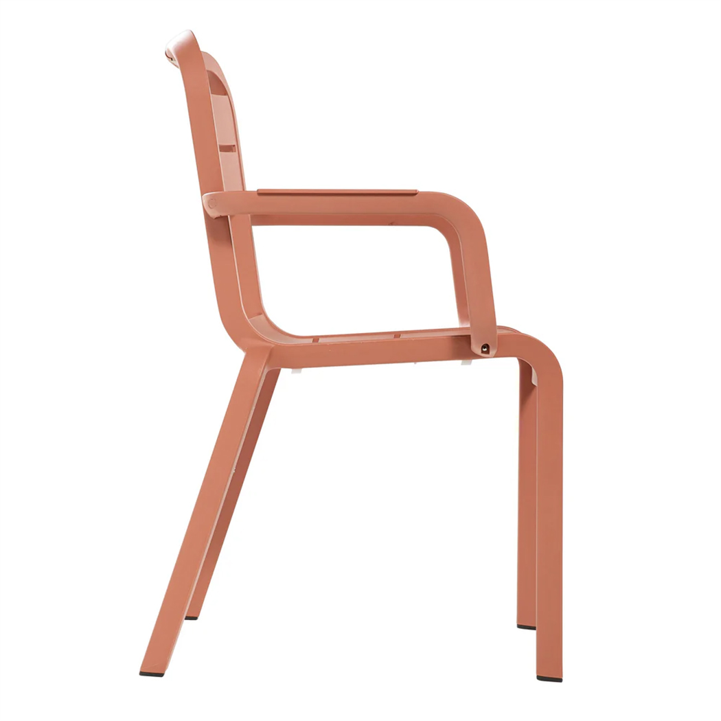 Grosfillex UT511814 - Item 236726