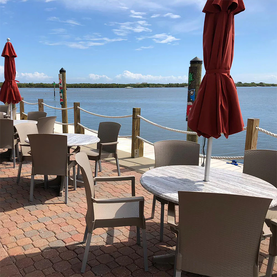 Grosfillex UT903181 - Item 236852