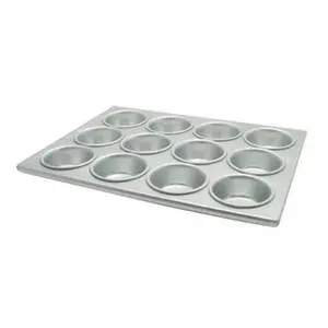 Winco 12 Cup Aluminum Muffin Pan - AMF-12